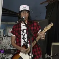 Bimbim Slank baru saja merilis album band barunya The Sidhartas yang berisikan anggota keluarganya. Meskipun berawal dari iseng-iseng, Bimbim akan tetap melahirkan karya dalam The Sidhartas.