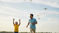 Prompt Gemini AI Foto Gabungan Masa Kecil dan Masa Kini. Gemini