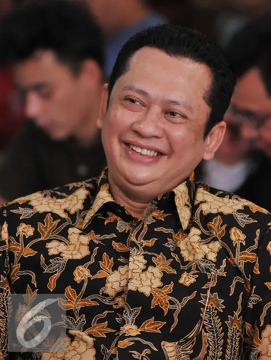 Ketua Komisi III DPR RI, Bambang Soesatyo saat menghadiri diskusi Publik di MMD Institute, Jakarta, Selasa (16/2/2016). Diskusi ini bertajuk "Menuju Upaya Penguatan KPK". (Liputan6.com/Johan Tallo)