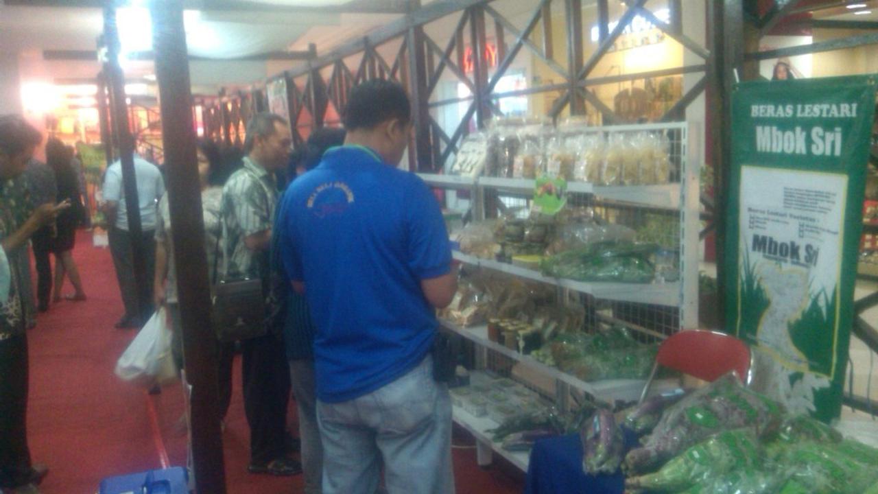 Produk Pertanian Gunung Merapi Banjiri Ambarukmo Plaza Jogja