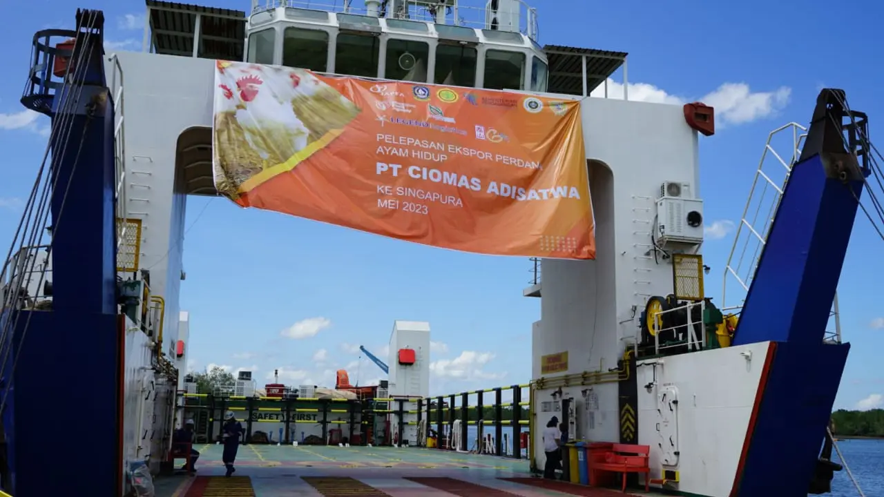 Perusahaan industri agri-pangan terkemuka, JAPFA Grup, melakukan ekspor perdana melalui laut ke Singapura.