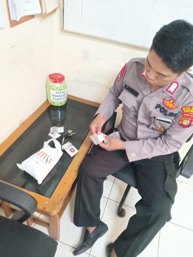 Tiga Paket Sabu Ditemukan di Dalam Tas yang Tertinggal di KRL (Foto/Istimewa)