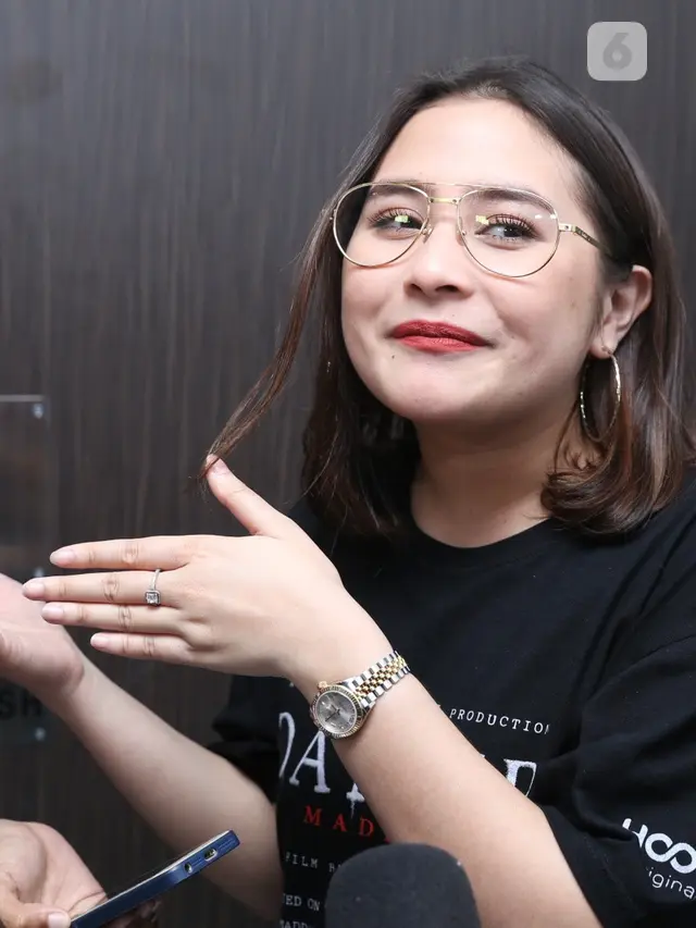 [Bintang] Prilly Latuconsina