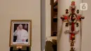 Saat ini, jenazah Paus Fransiskus disemayamkan di Basilika Santo Petrus selama tiga hari sebelum prosesi pemakamannya yang direncanakan akan berlangsung pada Sabtu (26/4/2025) pagi waktu setempat. (Liputan6.com/Herman Zakharia)