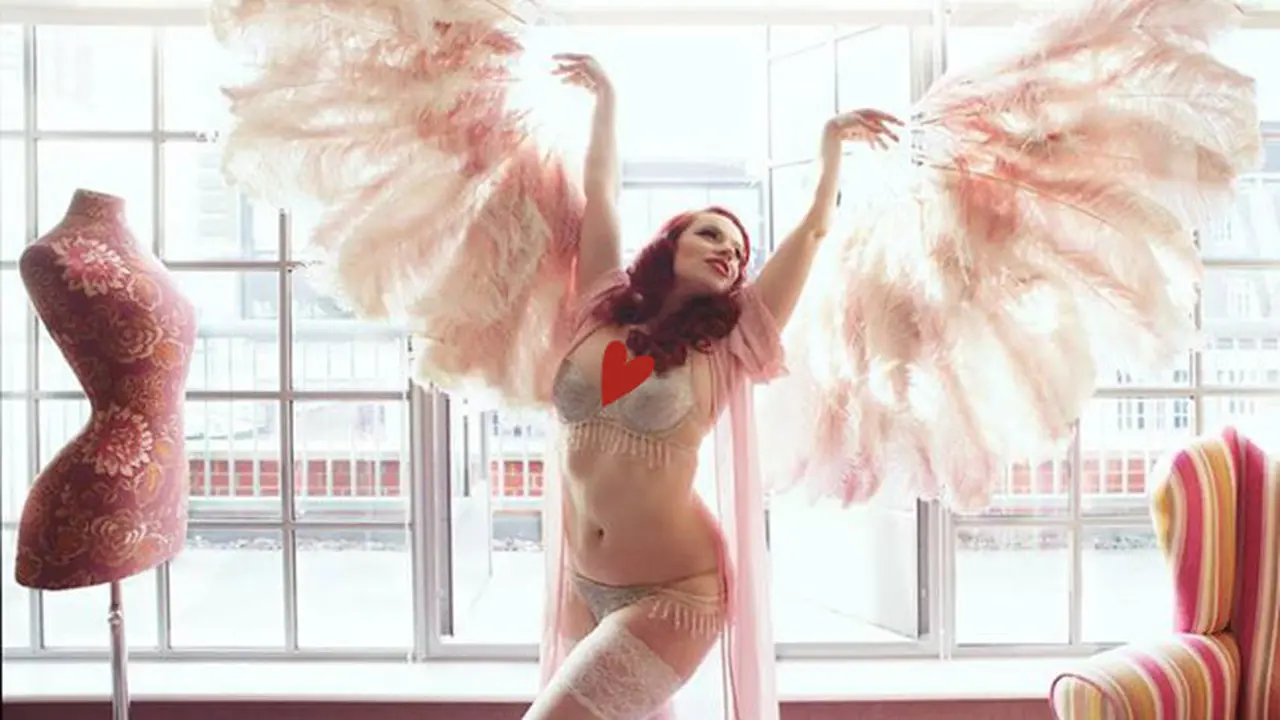 Berkat Tari 'Vulgar' Burlesque, Becky Sembuh dari Depresi Kronis