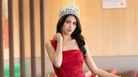 Miss Universe Myanmar 2020, Thuzar Wint Lwin. (dok. Instagram @thuzar_wintlwin/https://www.instagram.com/p/CKItmOUlAPM/)
