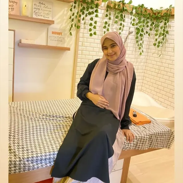 Nadya Mustika Melahirkan Anak Pertama, Ini 6 Potret Perjalanan Kehamilannya