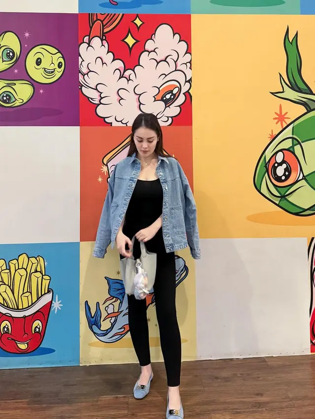 7 Potret Terbaru Jennifer Dunn yang Tampil Langsing Setelah Operasi Potong Lambung
