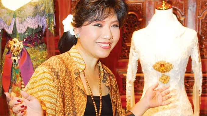 [Bintang] Anne Avantie