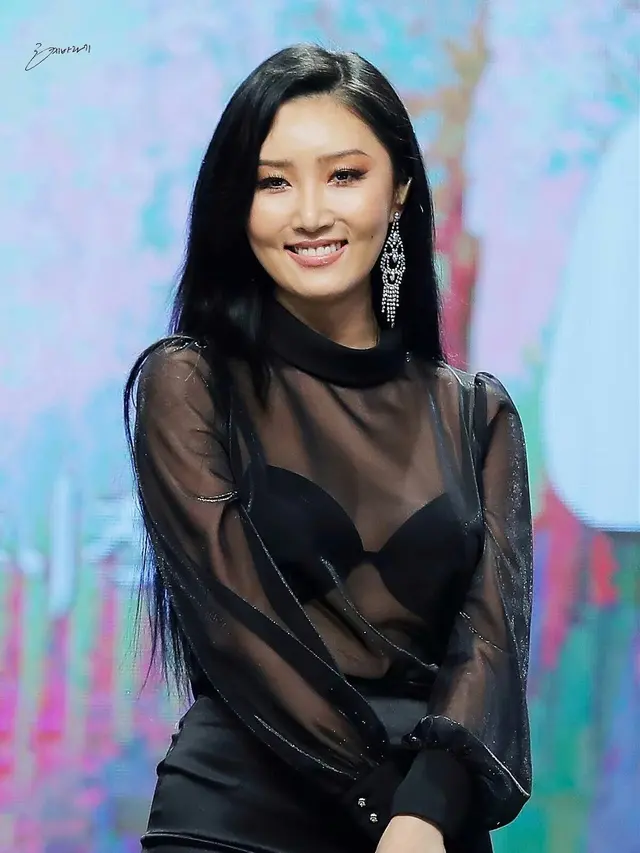 Hwasa MAMAMOO