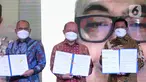 (ki-ka) Dirut RNI Arif Prasetyo Adi, Dirut PT Pupuk Indonesia Bakir Pasaman dan Direktur Human Capital Perum Bulog, Purnomo Sinar Hadi memperlihatkan MoU pembentukan Indonesia Food & Fertilizer (IFF) Research Institute dan IFF Learning Institute di Jakarta, Rabu (16/6/2021). (Liputan6.com/HO/Alwi)