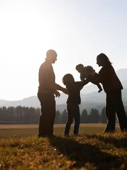 Anak yang terbiasa dikenalkan pada kekuatan dirinya sejak dini cenderung memiliki konsep diri yang lebih positif, lebih mampu mengelola emosi, serta menjalin hubungan sosial yang lebih baik.(foto/dok: freepik)