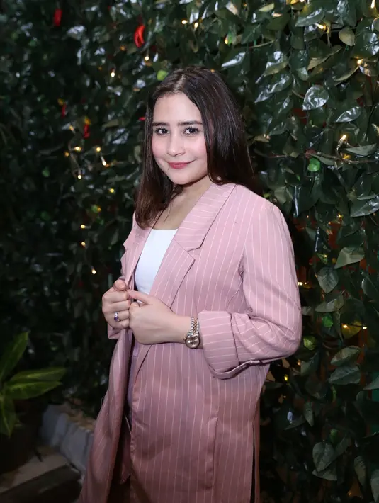 Prilly Latuconsina