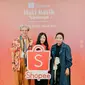 Perancang Busana, Didiet Maulana, Head of Marketing Growth Shopee Indonesia, Monica Vionna dan Produsen Batik Lokal, Damakara Official di kegiatan workshop batik styling bertajuk Cerita Batik Masa Kini.