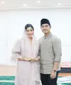 Di penghujung Ramadan, Erina Gudono mengadakan acara buka besama anak yatim ditemani Kaesang Pangarep. Tak hanya sekadar mengadakan bukber, Erina Gudono dan Kaesang Pangarep juga turut mengajak anak yatim bermain di playground. [@erinagudono]