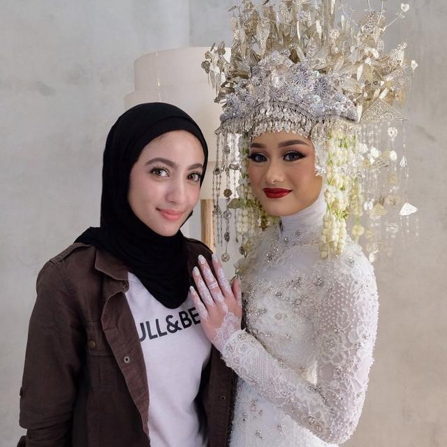 6 Potret Detail Makeup Dinda Hauw Dari Lamaran Hingga Resmi Menikah Hot Liputan6 Com