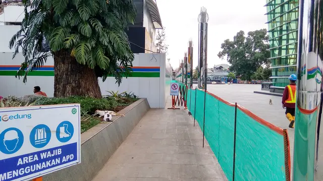 Area di luar pagar pembatas