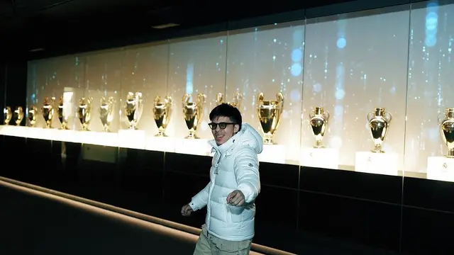 Gaya Serasi Aurel Hermansyah dan Atta Halilintar Anniversary ke-4 di Madrid, Tampil Bak Old Money Couple dengan Hitam Putih