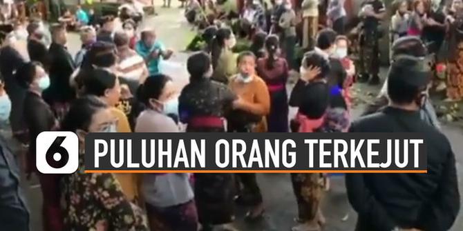 VIDEO: Momen Kocak Puluhan Orang Terkejut Suara Gamelan