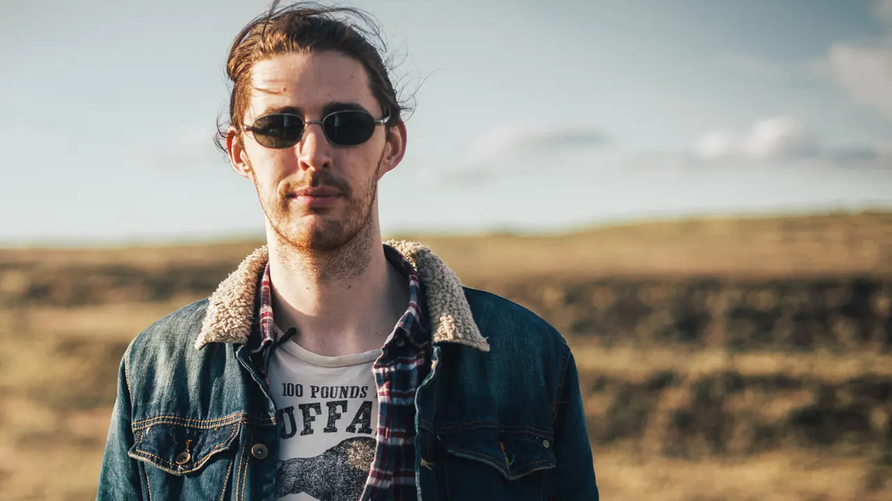 Seperti Lady Gaga, Madonna, dan Kurt Cobain, Hozier juga merupakan salah satu musisi yang membela kaum gay
