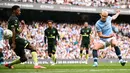 Berkat kemenangan ini, Manchester City perkasa di puncak klasemen Premier League dengan nilai sempurna 12 poin. Adapun Brentford menghuni posisi tujuh dengan enam poin. (AFP/Oli Scarff)