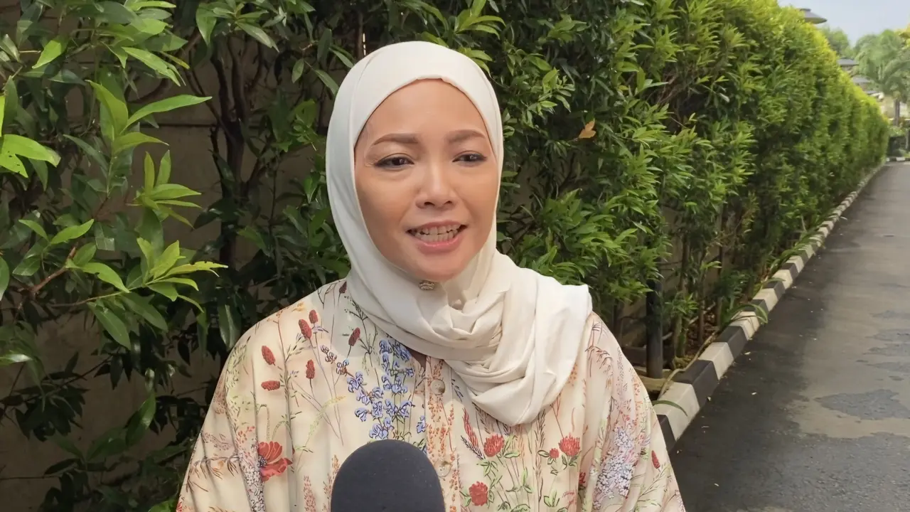 Istri mantan Menteri Agama Yaqut Cholil Qoumas, Eny Retno
