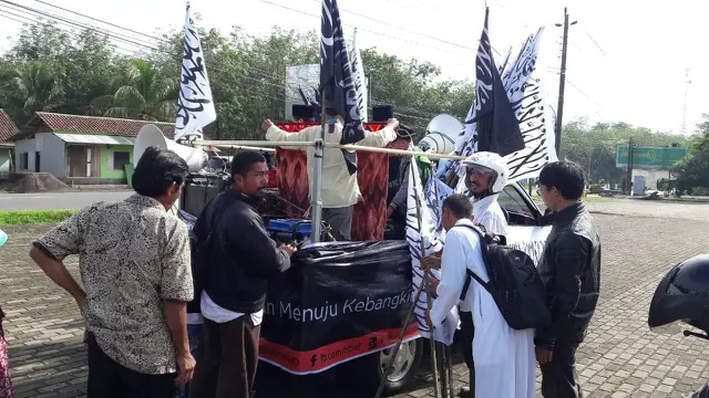 Konvoi HTI pada Maret 2017 di Cilacap. (Foto: Liputan6.com/FKUB Cilacap/Muhamad Ridlo)