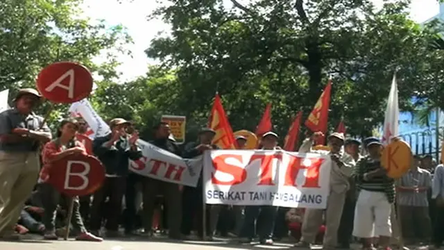 Ribuan Massa Berunjuk Rasa di Depan Gedung BPN