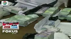 Warga Tasikmalaya, Jawa Barat, datangi kantor Bawaslu meminta pengusutan kasus politik uang.