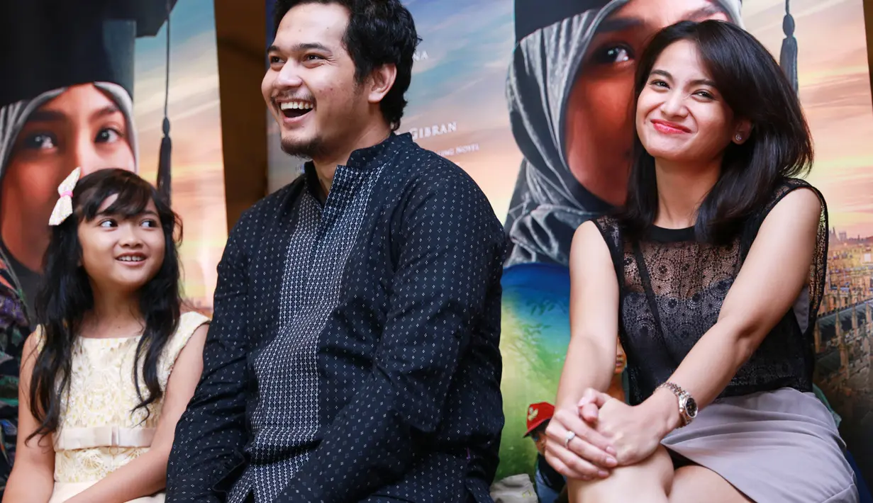 Film ini dibintangi oleh Acha Septriasa, Kinaryosih, Jajang C Noer, Teuku Rifnu Wikana, Chelsea Riansy, Cholidi Asadil dan masih banyak lagi. (Adrian Putra/Bintang.com)