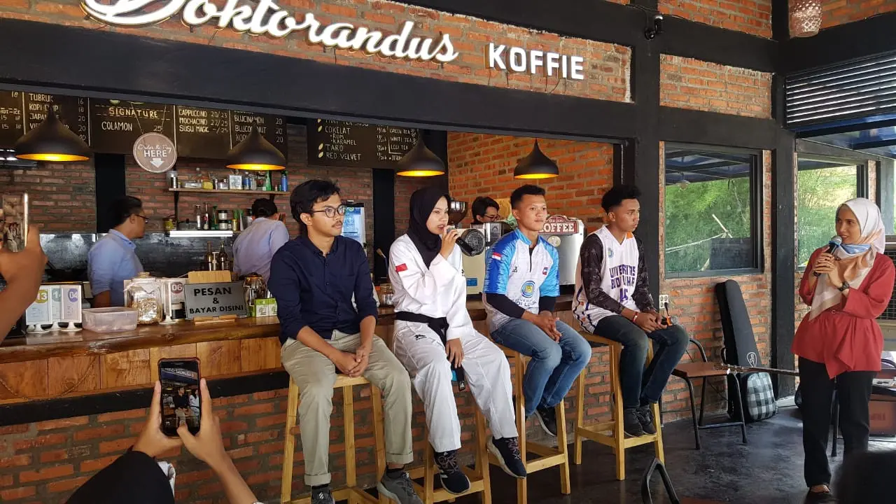 Universitas Budi Luhur (UBL) menawarkan 2.000 beasiswa bagi masyarakat umum.