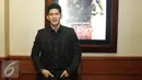Iko Uwais berpose usai acara press screening dan jumpa press film Headshot di kawasan Senayan, Jakarta, Kamis (1/12). Film Headshot akan ditayangkan serentak pada 8 Des 2016. (Liputan6.com/Herman Zakharia)