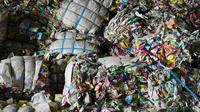 Sungai Watch merilis&nbsp;Brand Audit Report 2024 memuat top 5 penyumbang sampah plastik terbanyak di Indonesia. (dok. Instagram @sungaiwatch/https://www.instagram.com/p/DGNVun3zY2L/)