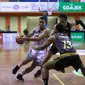 Stapac Jakarta menang 81-62 atas Bank BPD DIY Bima Perkasa Jogja pada seri ketiga IBL 2018-2019 di GOR Merpati Denpasar, Bali, Sabtu (15/12/2018). (Media IBL)