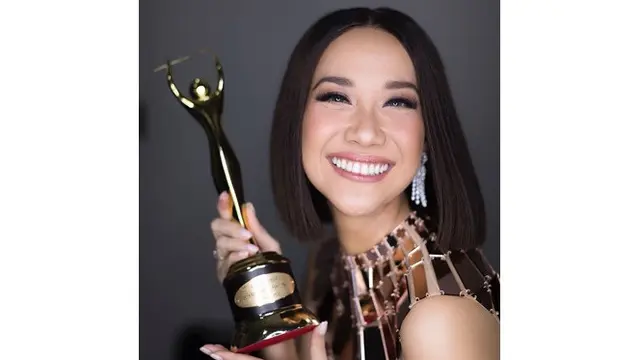 6 Gaya Rambut Bunga Citra Lestari Ini Stylish Banget, Makin Menawan