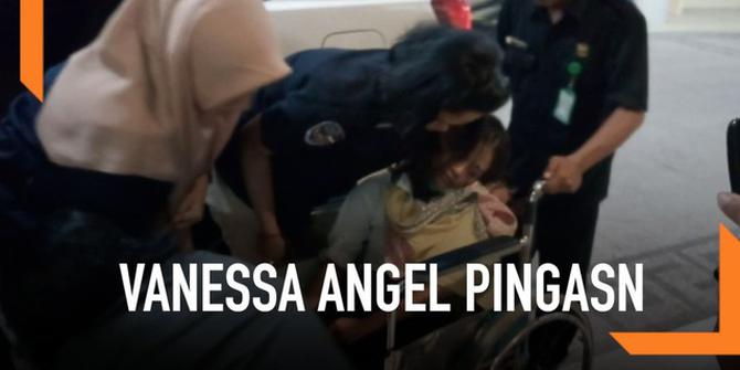 VIDEO: Diperiksa Polisi, Vanessa Angel Pingsan