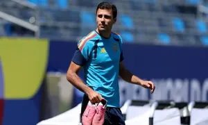 Rodri #16 dari Timnas Spanyol menghadiri sesi latihan menjelang pertandingan perempat final Piala Dunia 2026 di Carson Sports Park pada 9 Juli 2026 di Carson, California. (Florencia Tan Jun/Getty Images/AGetty Images via AFP)