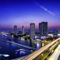 Pada akhirnya memang pesona ketinggian yang paling didamba oleh pelancong.