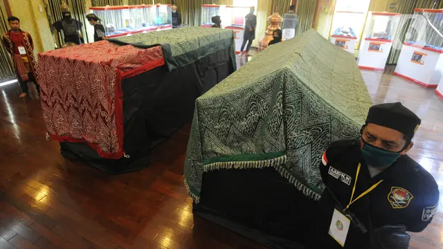 FOTO: Benda Peninggalan Rasulullah Dipamerkan di Parung Bogor