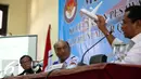 Plt Kasubkom Investigasi Kecelakaan Penerbangan KNKT Nurcahyo Utomo menyampaikan keterangan kepada wartawan dalam konferensi pers investigasi Air Asia PK-AXC di Jakarta, Selasa (1/12). (Liputan6.com/Faizal Fanani)