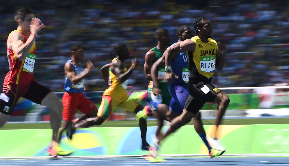 Rekan senegara Usain Bolt, Yohan Blake diprediksi memiliki kans besar untuk menjadi juara Olimpiade kali ini, mengingat dirinya selalu finish di belakang Bolt. Dirinya diperkirakan akan tampil habis-habisan di Olimpiade Tokyo 2020 nanti, mengingat usianya yang tak lagi muda. (Foto: AFP/Jewel Samad)