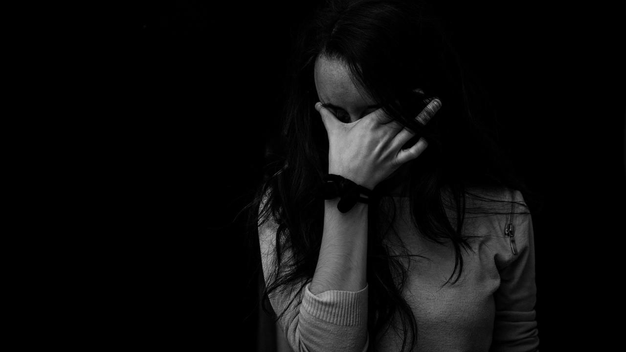 6 Cara Mengatasi Patah Hati, Mana yang Pernah Anda Lakukan?