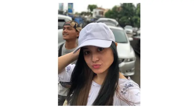 6 Potret Juwita Bahar Tanpa Makeup, Tetap Cantik dan Memesona
