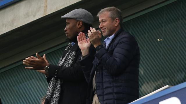 Kala Guus Hiddink Hadir di Stamford Bridge, Abramovic Ikut Senang