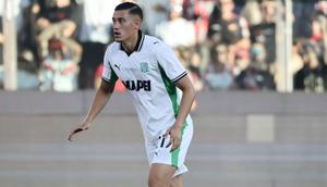 Jay Idzes di laga tandang Sassuolo Serie A musim 2025/26. (Dok. X @SassuoloUS)