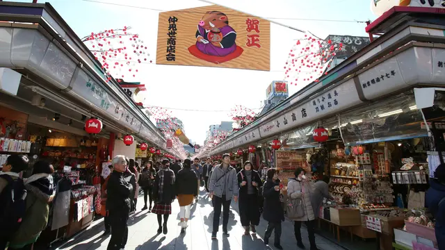 Dekorasi Shio Babi Tanah Hiasi Tokyo Jelang Tahun Baru 2019