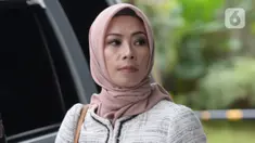 Terpidana General Manager Commercial PT Humpuss Transportasi Kimia, Asty Winasti tiba untuk pemeriksaan di Gedung KPK, Jakarta, Rabu (5/2/2019). Asty diperiksa terkait kasus suap bidang pelayaran antara PT Pupuk Indonesia Logistik dengan PT Humpuss Transportasi Kimia. (merdeka.com/Dwi Narwoko)
