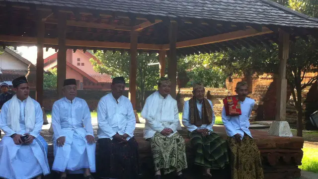 Tongkat Sunan Gunung Jati dan Pesan Damai Keraton Cirebon di Hari Lebaran
