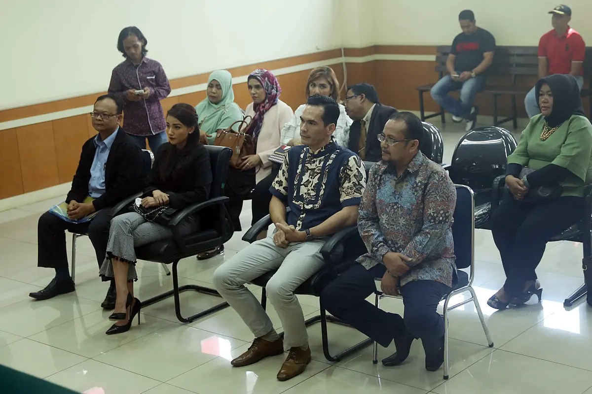 [Bintang] Atalarik Syah dan Tsania Marwa