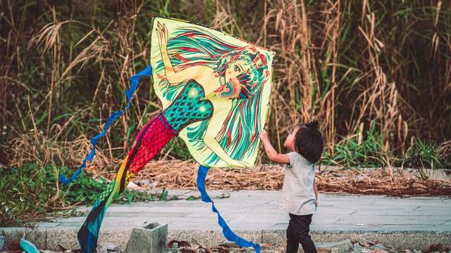 Ilustrasi Bermain Layang-layang